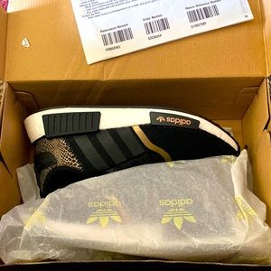 Womens Adidas’s shoes